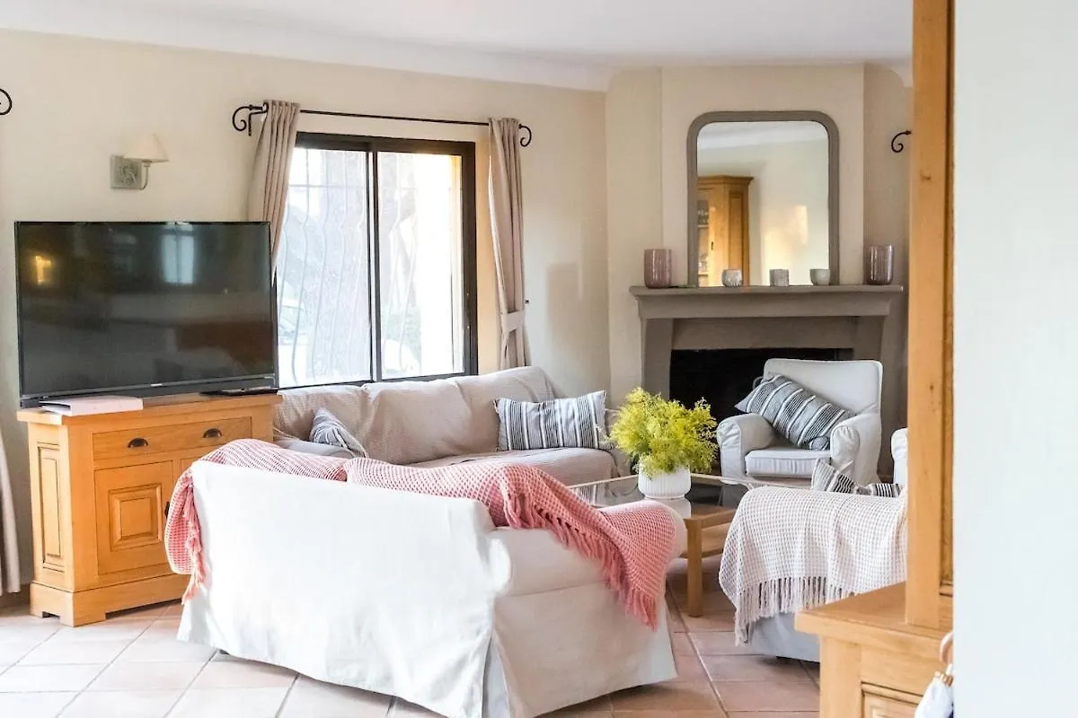 Holiday home Vineyard Spacious Cozy Retreat In Nature Friend And Family La Garde-Freinet France